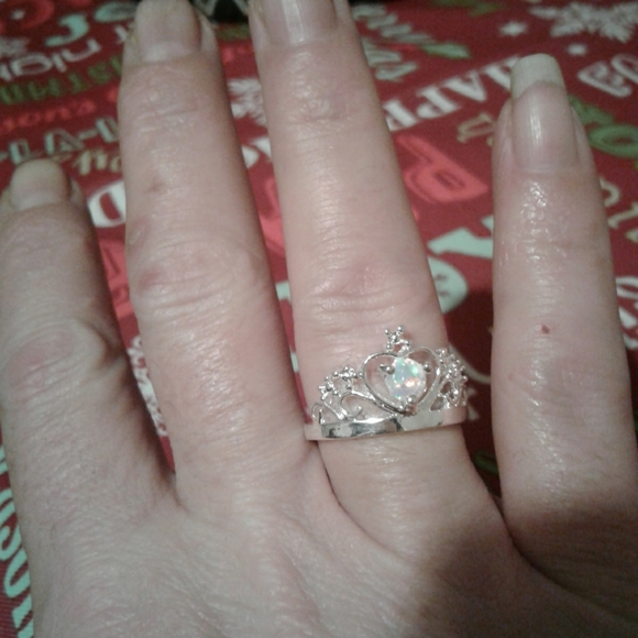 Opal and Silver size 8 ring - Picture 3 of 5